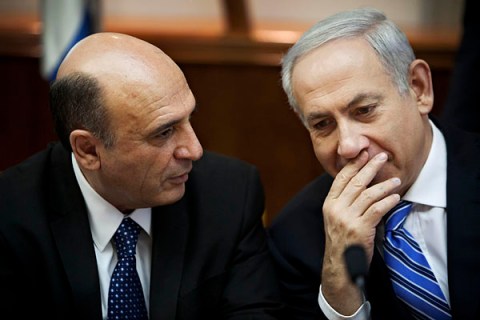 Israel's Prime Minister Netanyahu and newly appointed minister Mofaz attend the weekly cabinet meeting in Jerusalem