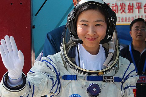 china_female_astronaut_0615