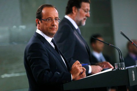 French President Hollande and Spain's PM Rajoy attend a joint news conference in Madrid