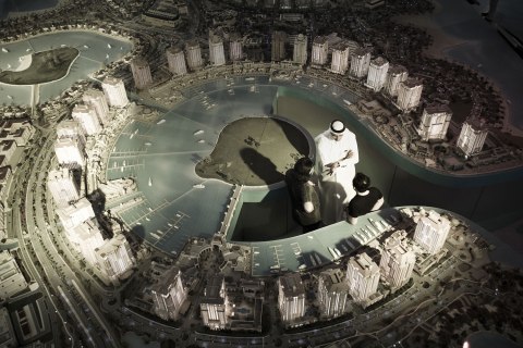 Image: A real estate sales office for Pearl-Qatar, a man-made-island project