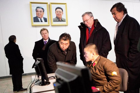 Google's Eric Schmidt visits North Korea