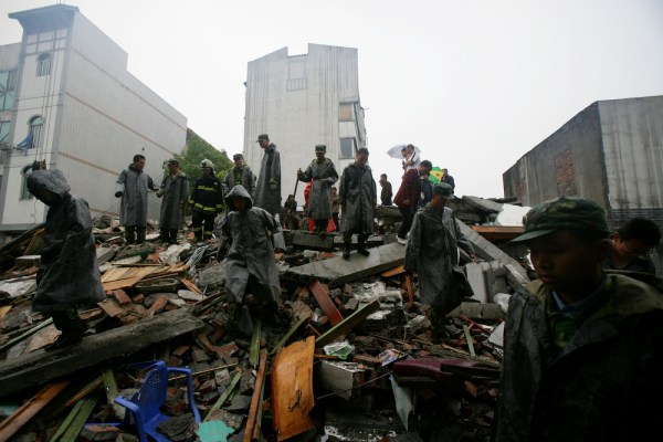 Sichuan Earthquake Prompts Cynical Response | When China’s Netizens ...