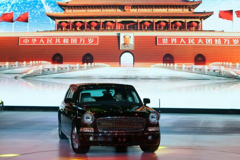 China FAW Launches Revived Red Flag Sedan