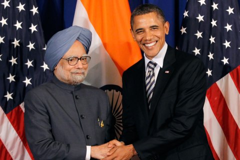 U.S. President Barack Obama shakes with Indian Prime Minister Manmohan Singh 