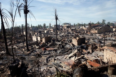 A view of the ruins of houses gutted by a fire caused by fighting between government soldiers and Muslim rebels from the Moro National Liberation Front (MNLF) in Zamboanga city, southern Philippines