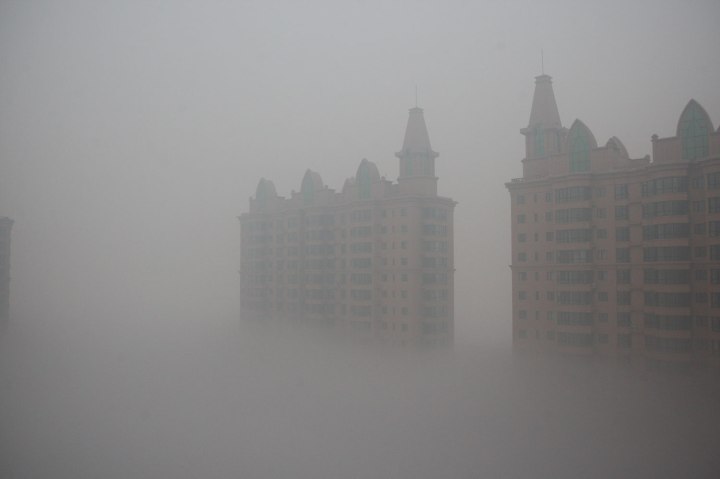 China smog emergency shuts city of 11 million people