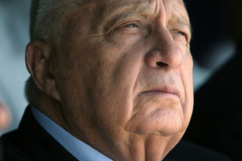 Former Israeli Prime Minister Ariel Sharon visits the southern Israeli Beduin town of Rahat, on Aug. 10, 2004.
